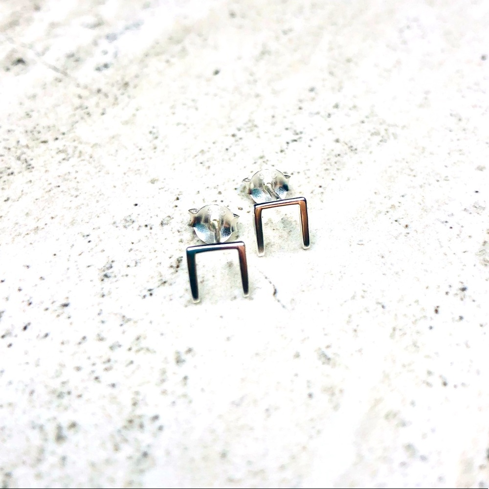 925 Sterling Silver Geometric Stud Earrings